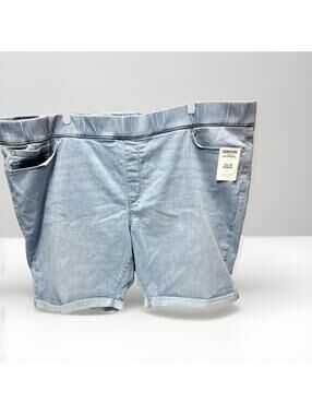 Levi Strauss Women’s Plus Size Pull-On Bermuda Jean Shorts 28/30W Brand New